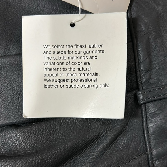 Women's Vintage Leather Pants - Picture 6 of 6